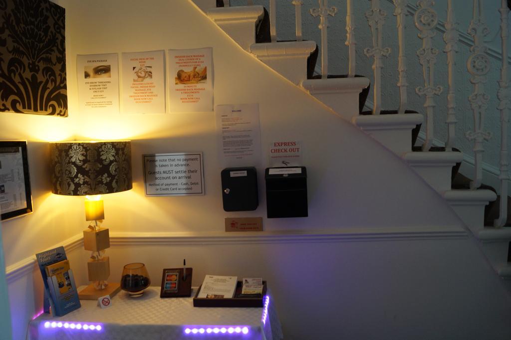 Edinburgh Thistle Guest House ภายนอก รูปภาพ